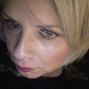 Meet your Posher, Mayes